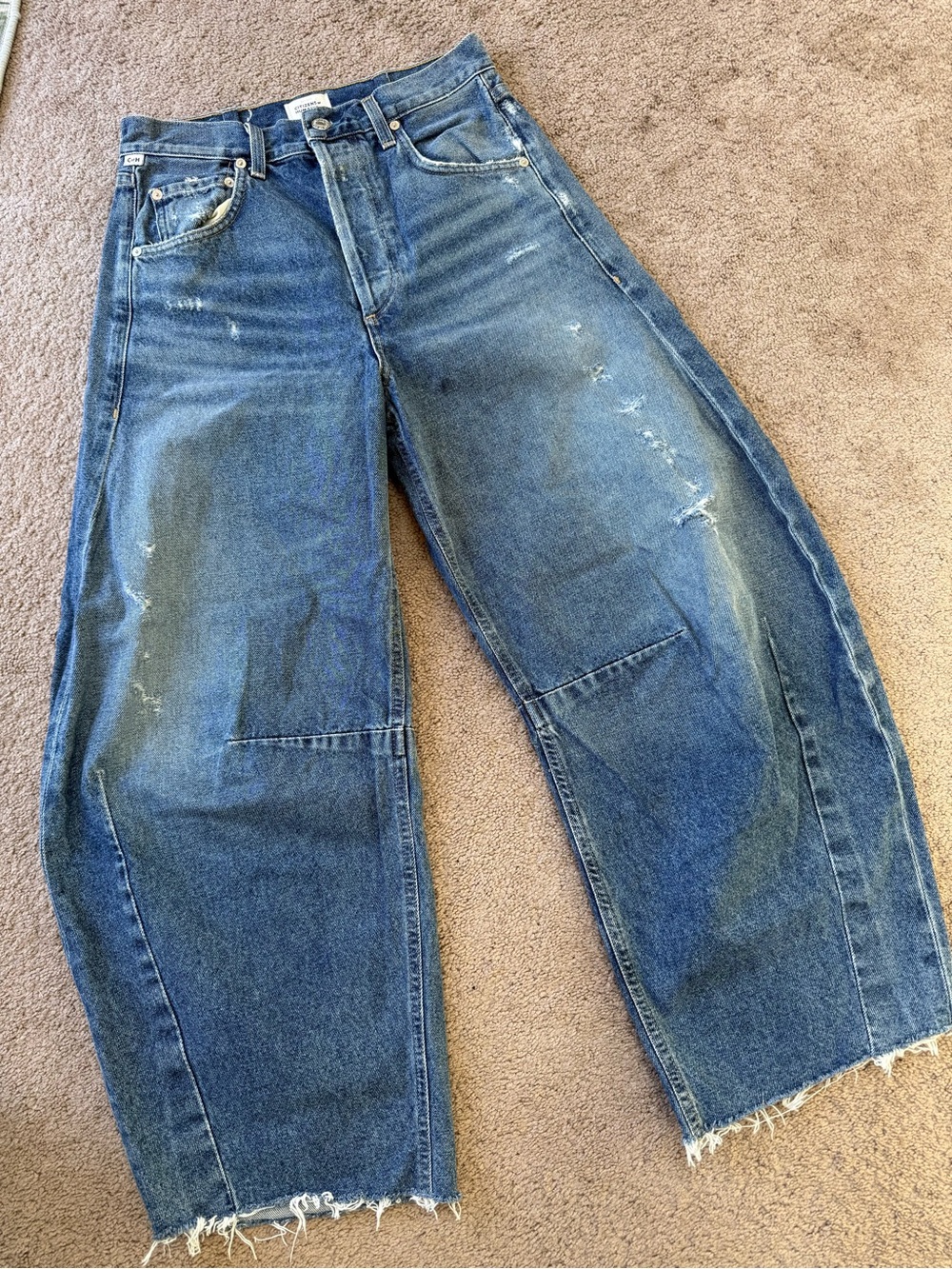 NWOT Citizens Of Humanity's
Horseshoe Jeans, Magnolia. 26